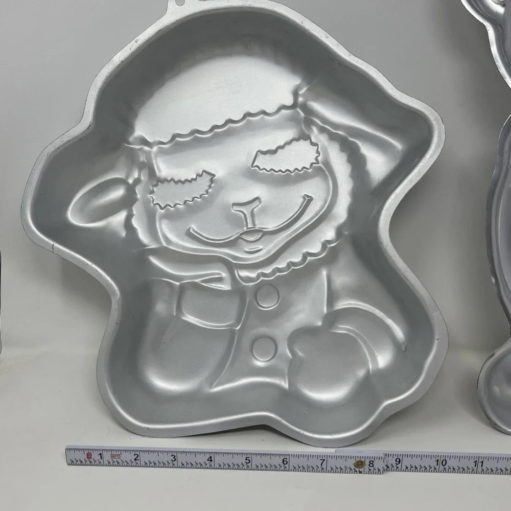 Lot Of 2 Wilton Cake Pans Lambchop And Little Mouse